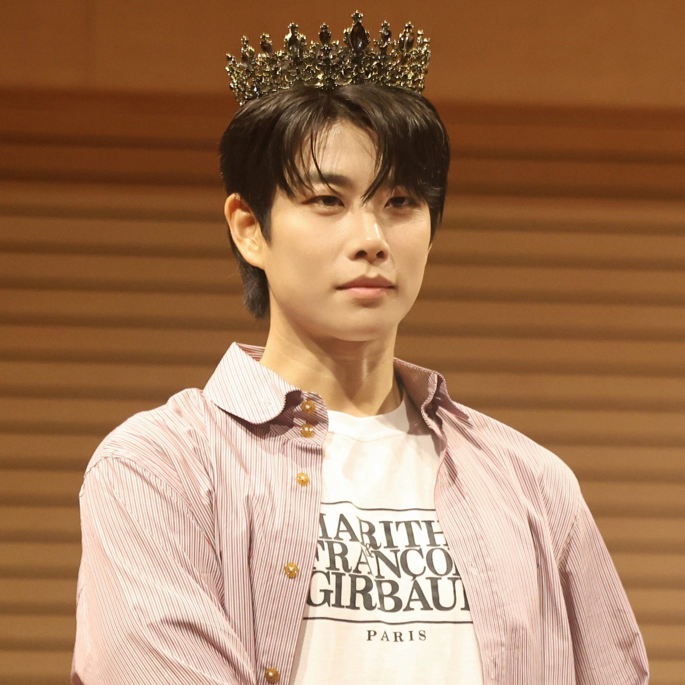 Behind-the-scenes cut of MJ (ASTRO)