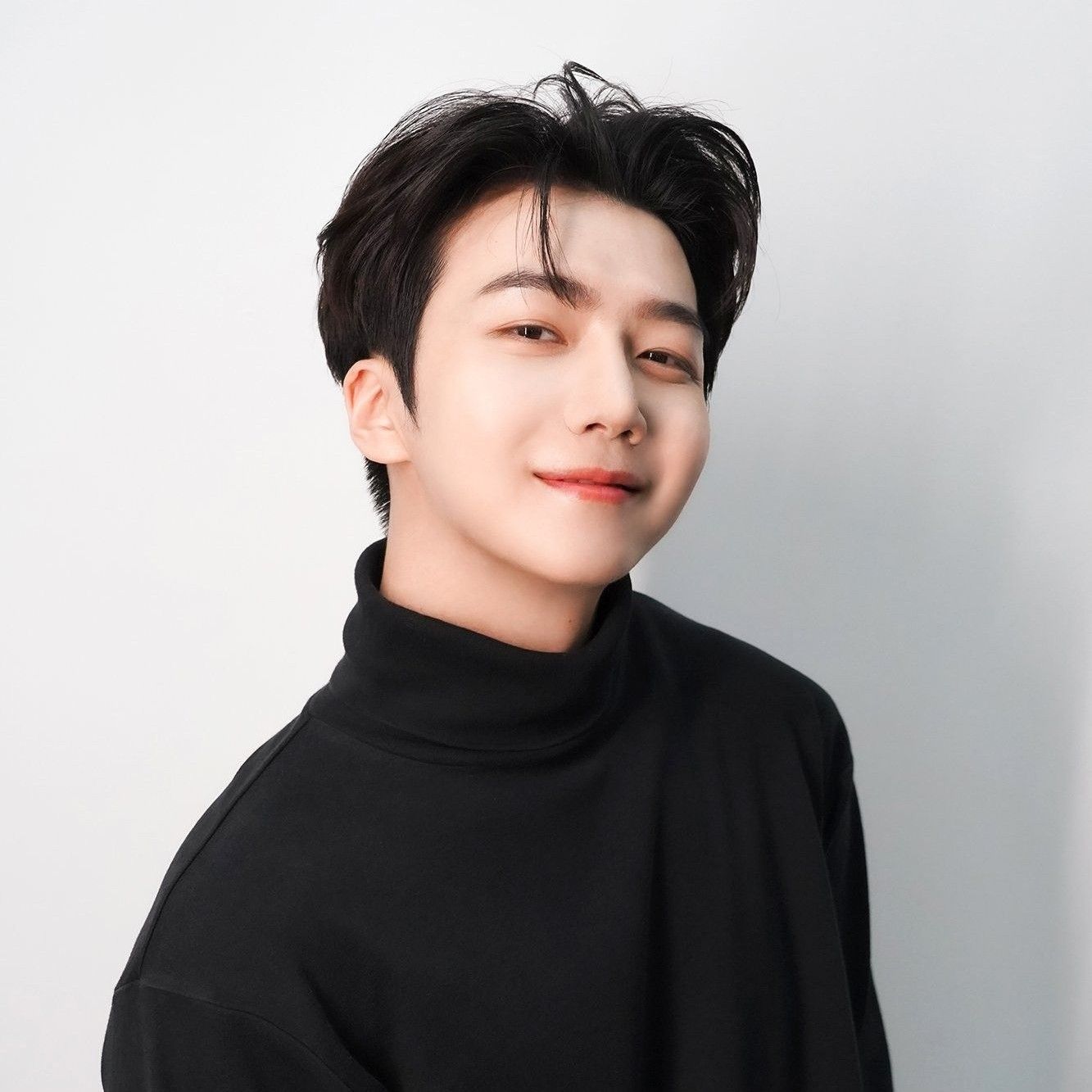 Momen yang diabadikan oleh penggemar Jinho (PENTAGON)