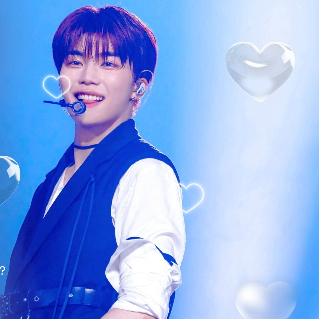 Latest photo of Park Gunwook (ZEROBASEONE)