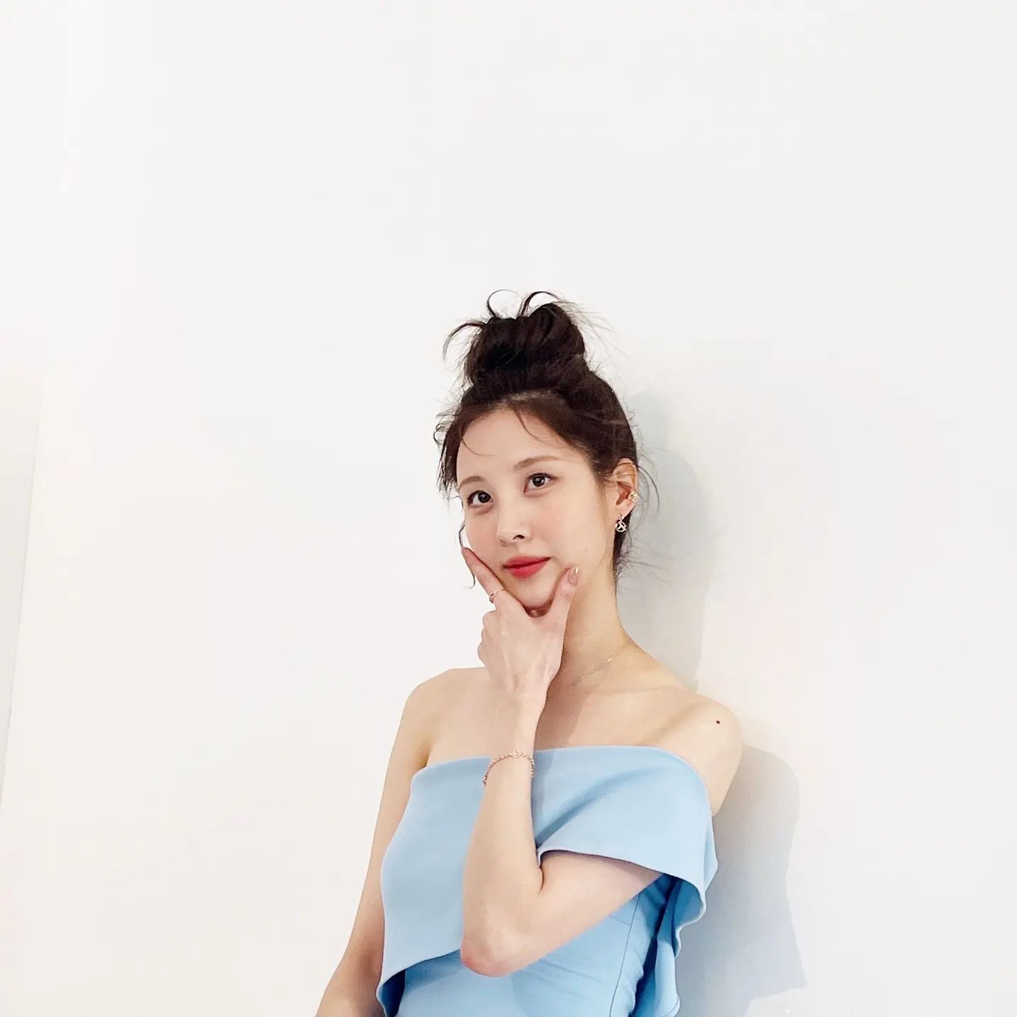 Behind-the-scenes cut of Seohyun (Girls' Generation)