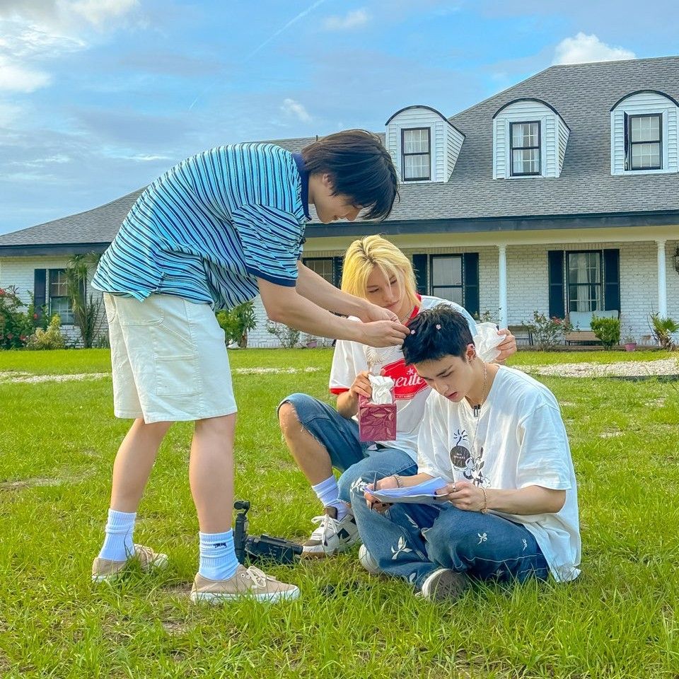A moment captured by Stray Kids's fan