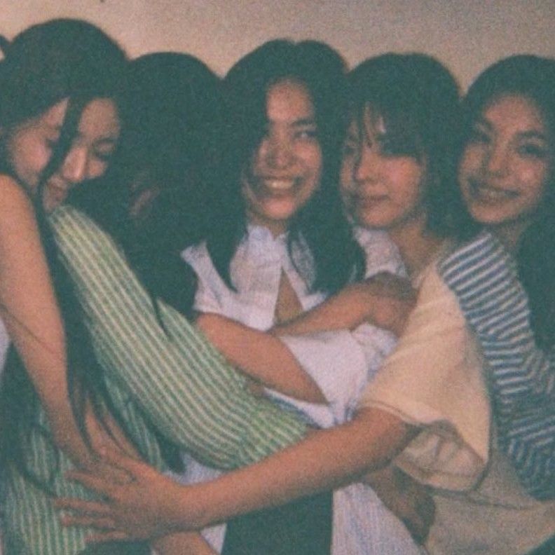 ITZY의 비하인드 컷