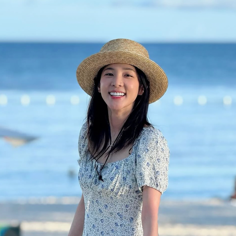 Recent activity shot of Sandara Park (2NE1)