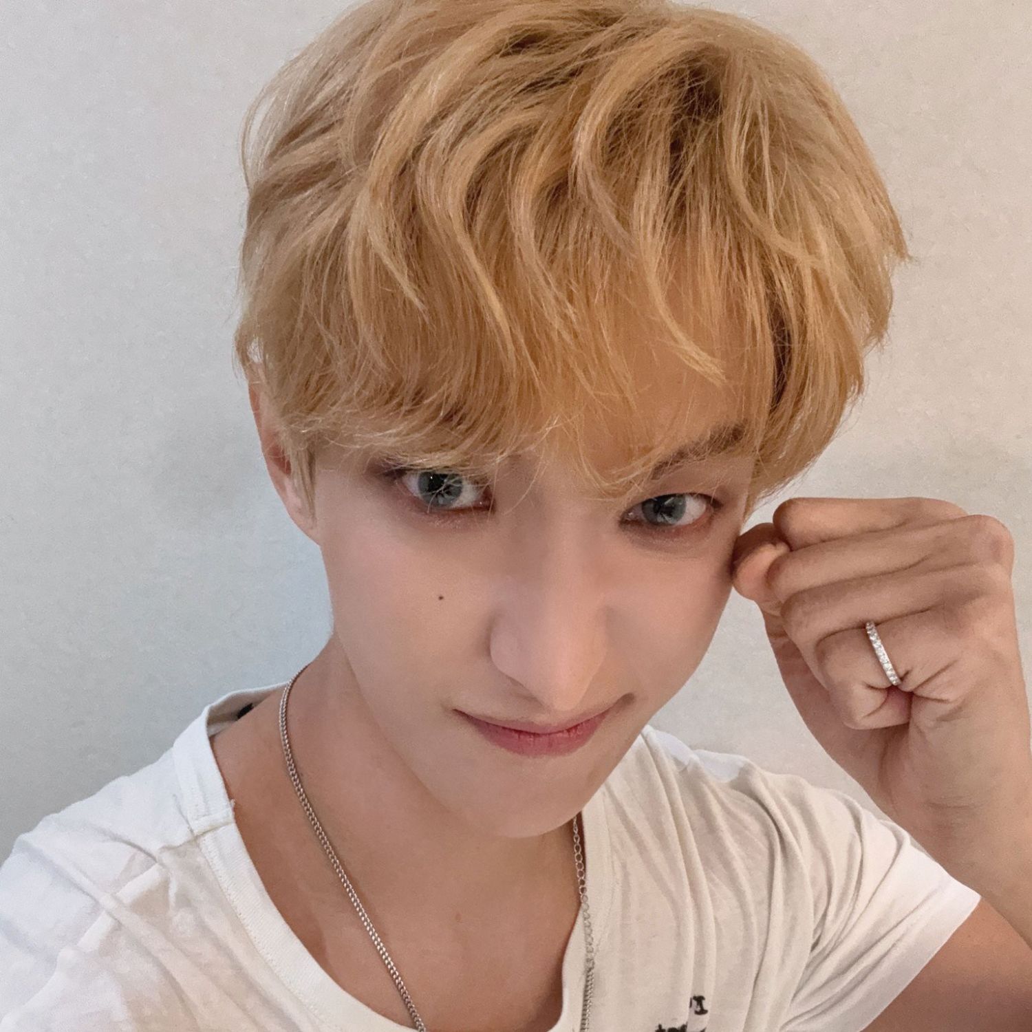 Latest photo of DK (SEVENTEEN)