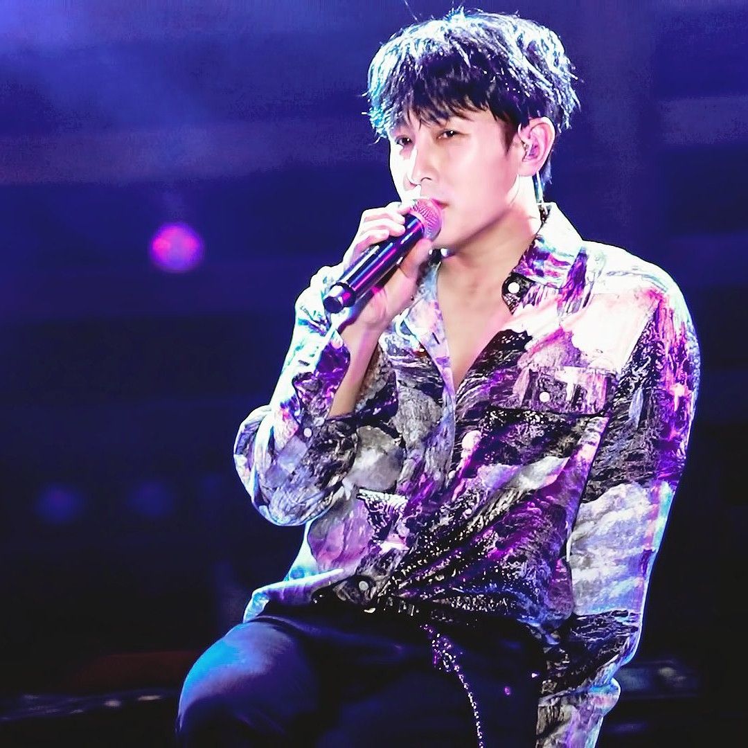 Recent activity shot of Kim Dongwan (SHINHWA)