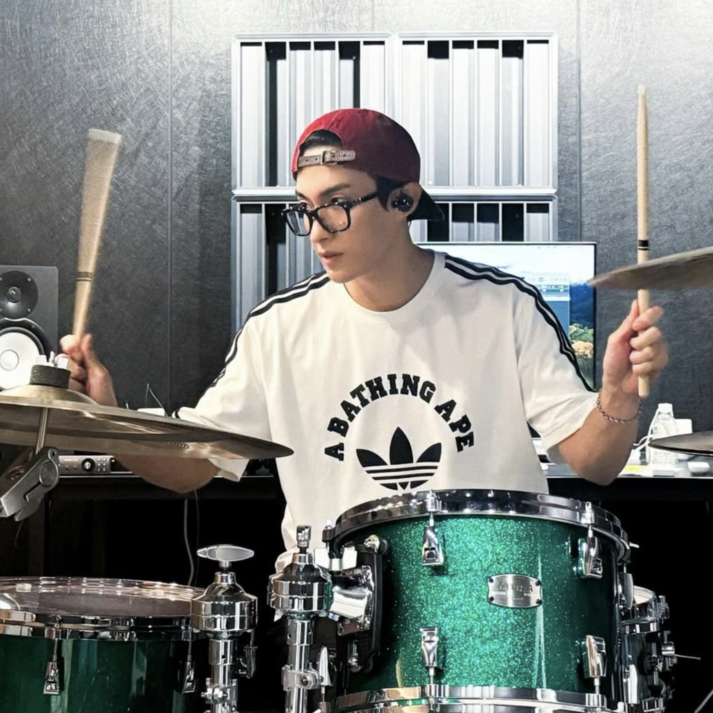 Latest photo of DK (SEVENTEEN)