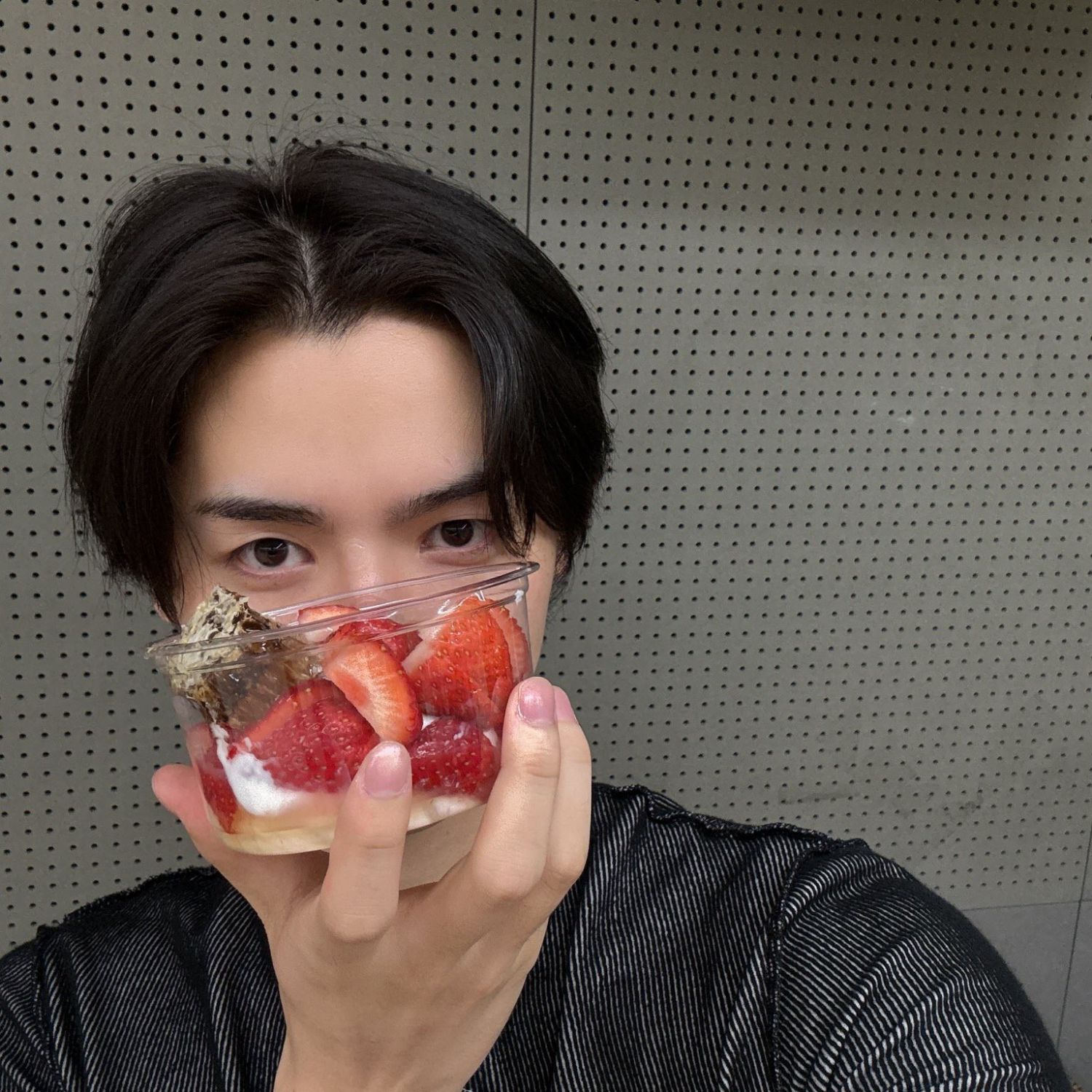 Latest photo of Minhee (CRAVITY)