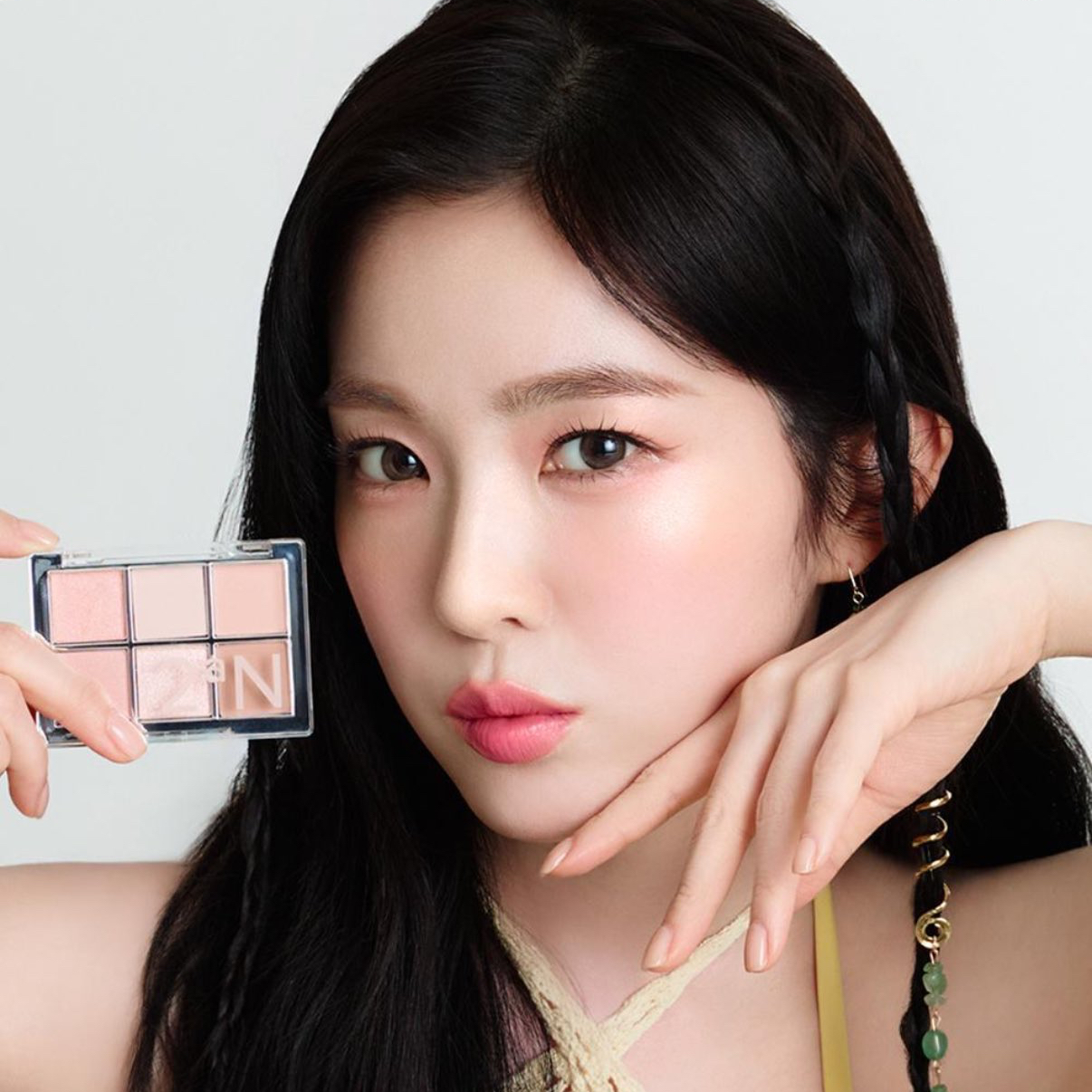 Behind-the-scenes cut of Irene (Red Velvet)
