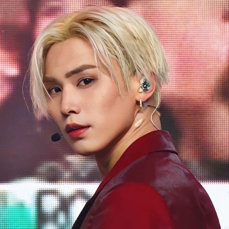 A moment captured by Rocky's fan