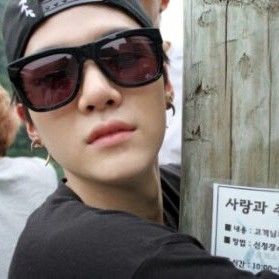 SUGA (防彈少年團)的最新活動照片