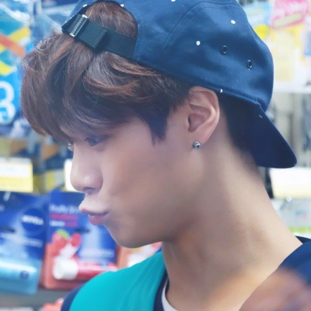 Latest photo of Moonbin (ASTRO)