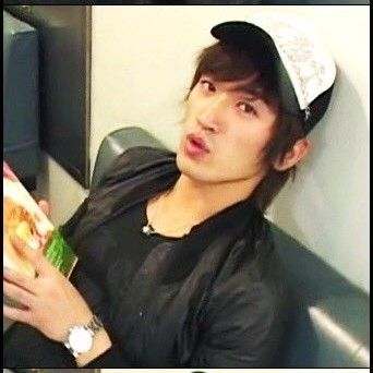 A moment captured by Lee Minwoo (SHINHWA)'s fan