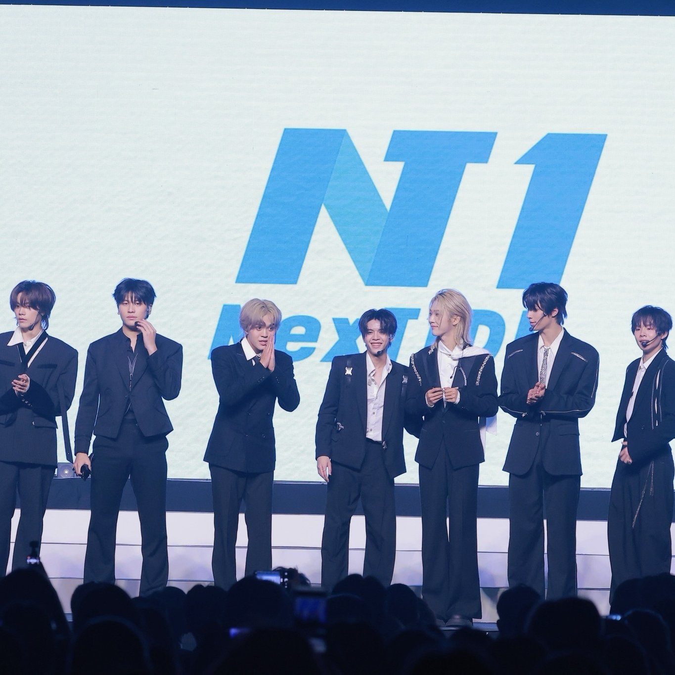 Behind-the-scenes cut of NexT1DE