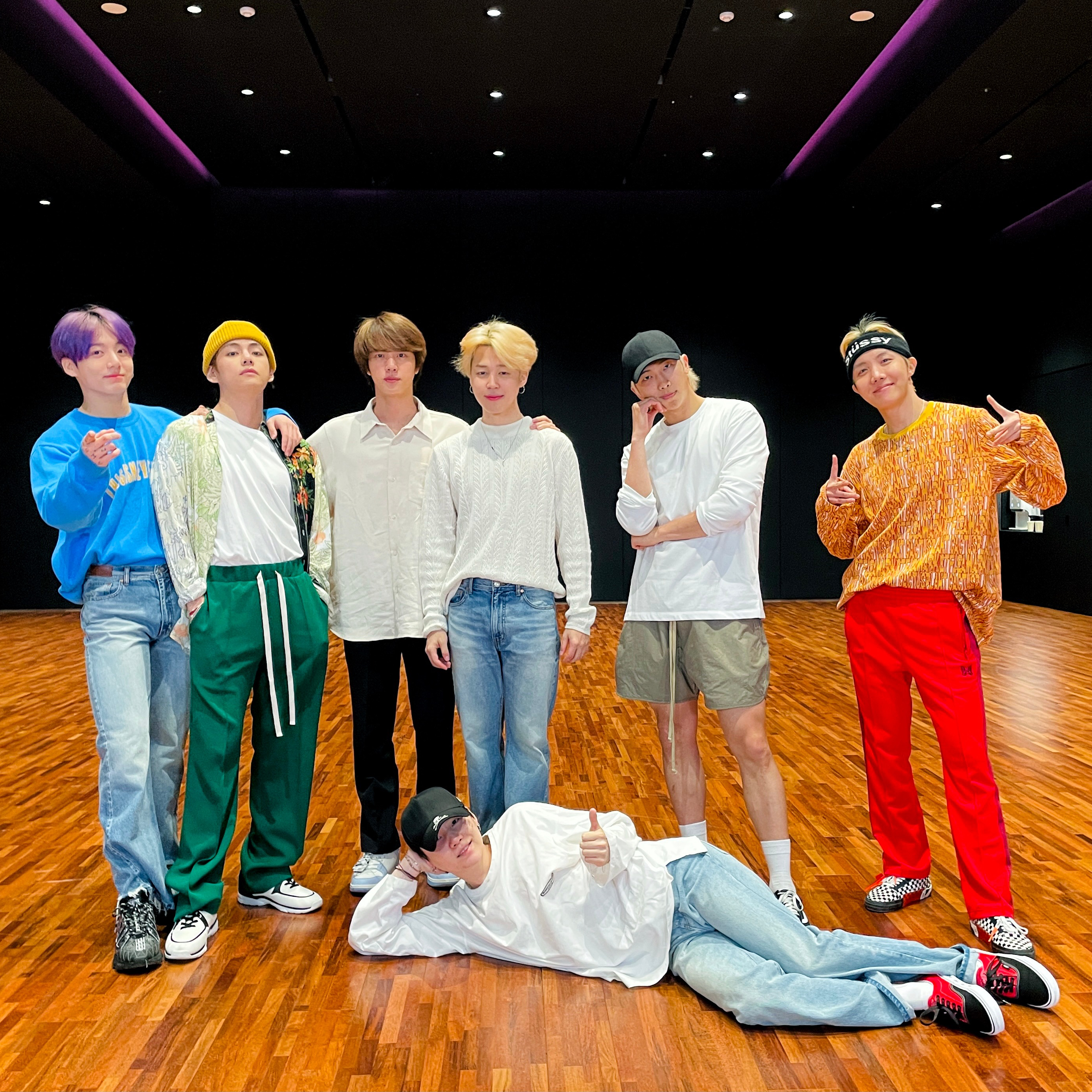 Momen yang diabadikan oleh penggemar BTS