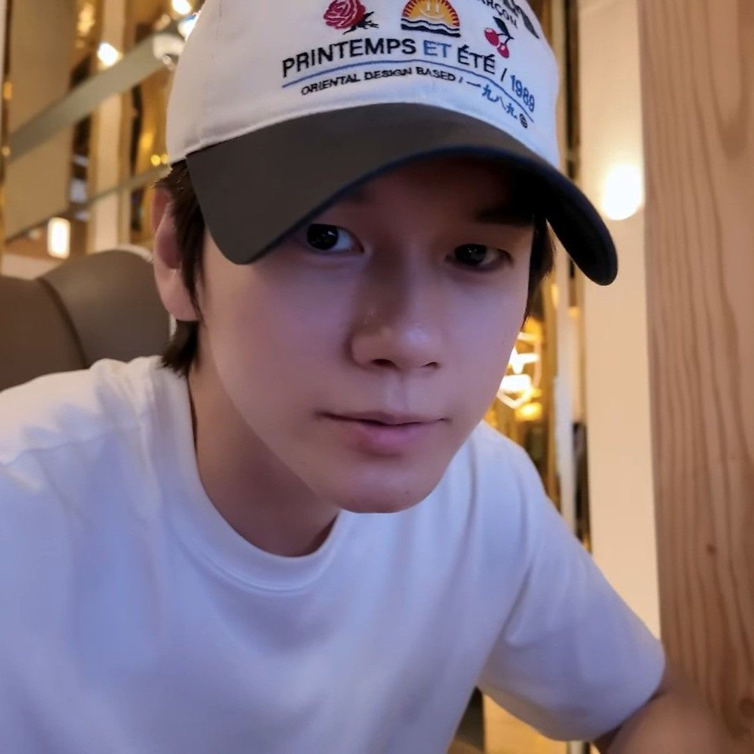 A moment captured by Ong Seongwu's fan