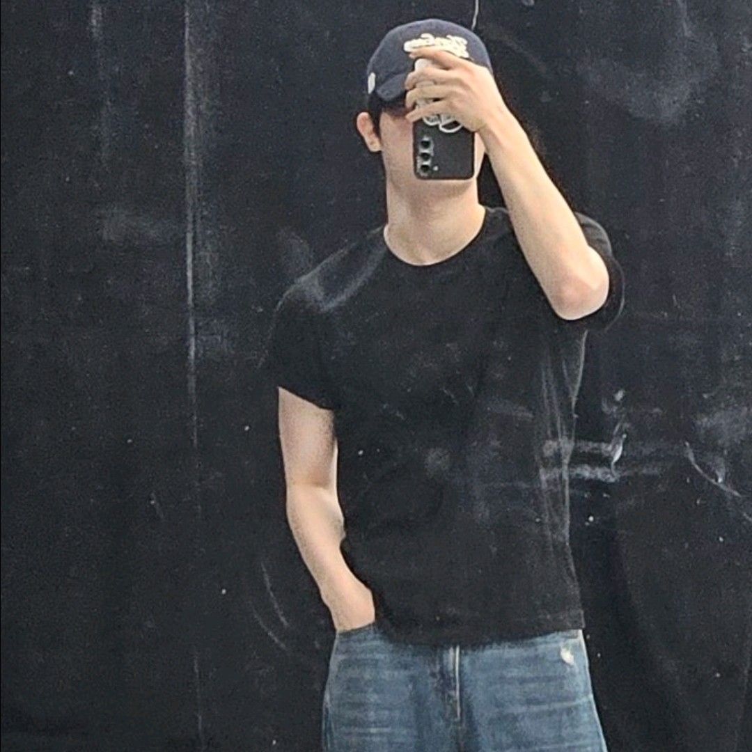 Latest photo of Hyuk (TEMPEST)