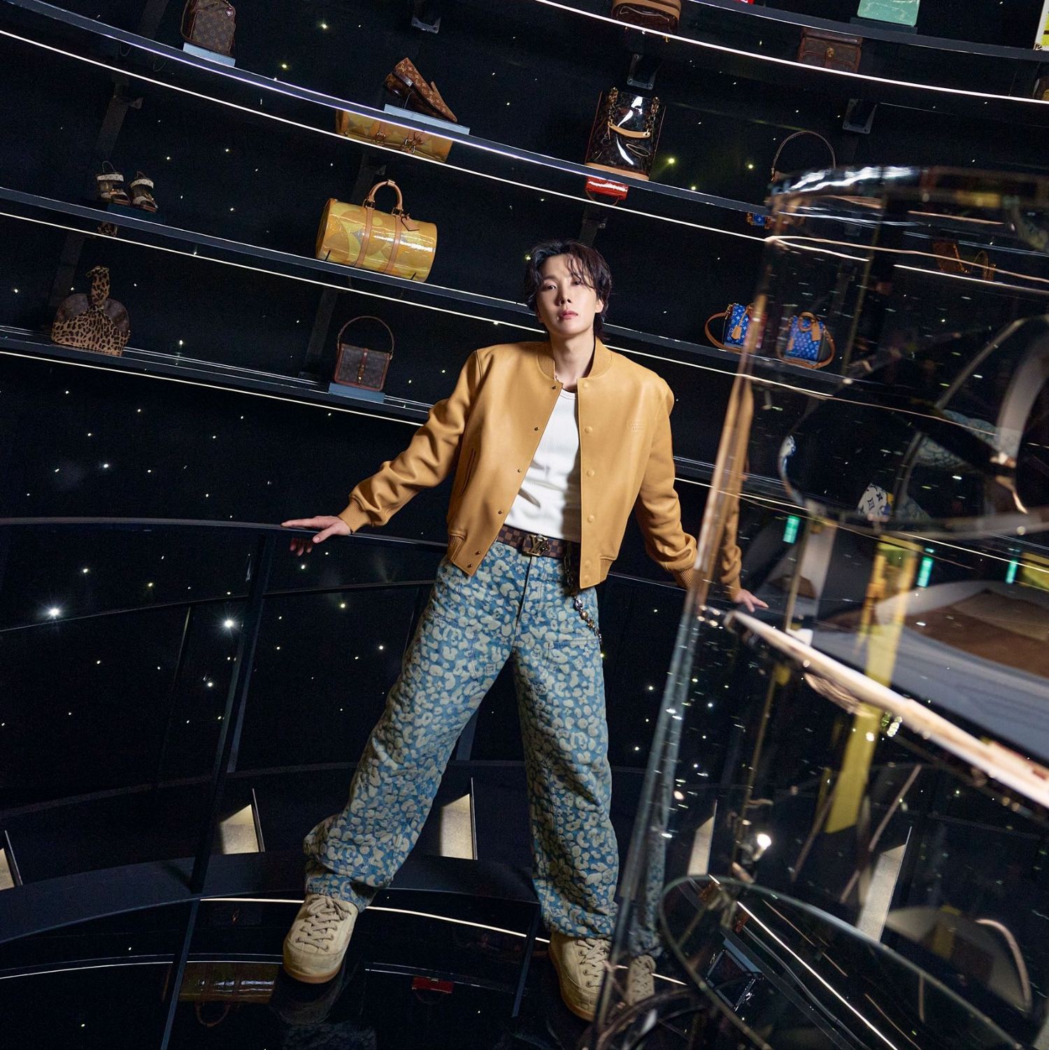 제이홉 (방탄소년단)의 최신 사진