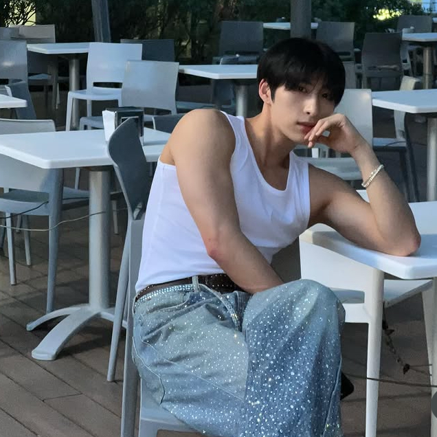 Behind-the-scenes cut of Lim Jimin (JUST B)
