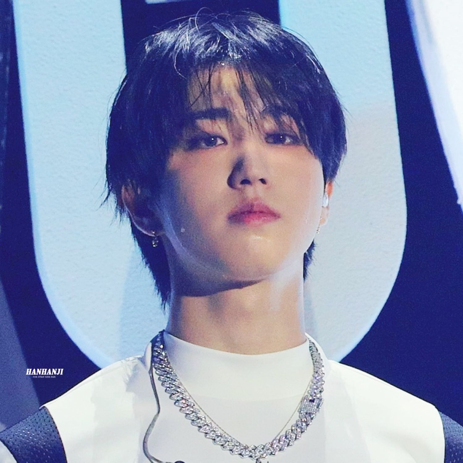 Behind-the-scenes cut of Stray Kids