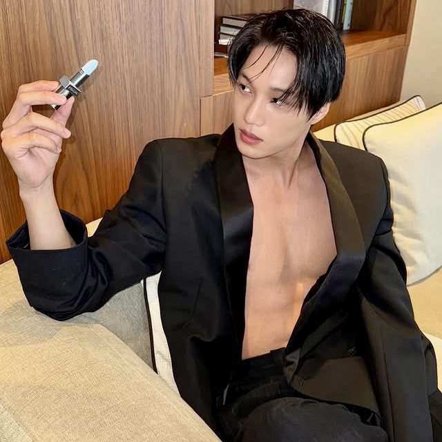 Kai (EXO)的最新照片