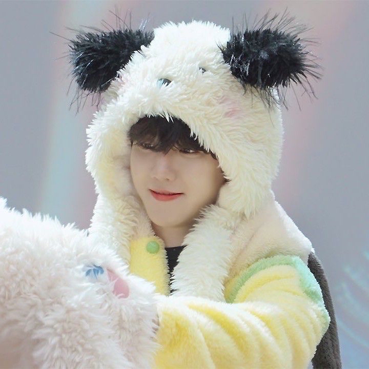 Foto aktivitas terbaru Baekhyun (EXO)