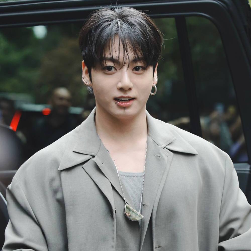 Latest photo of Jungkook (BTS)