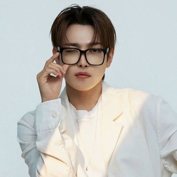 Behind-the-scenes cut of Hongjoong (ATEEZ)