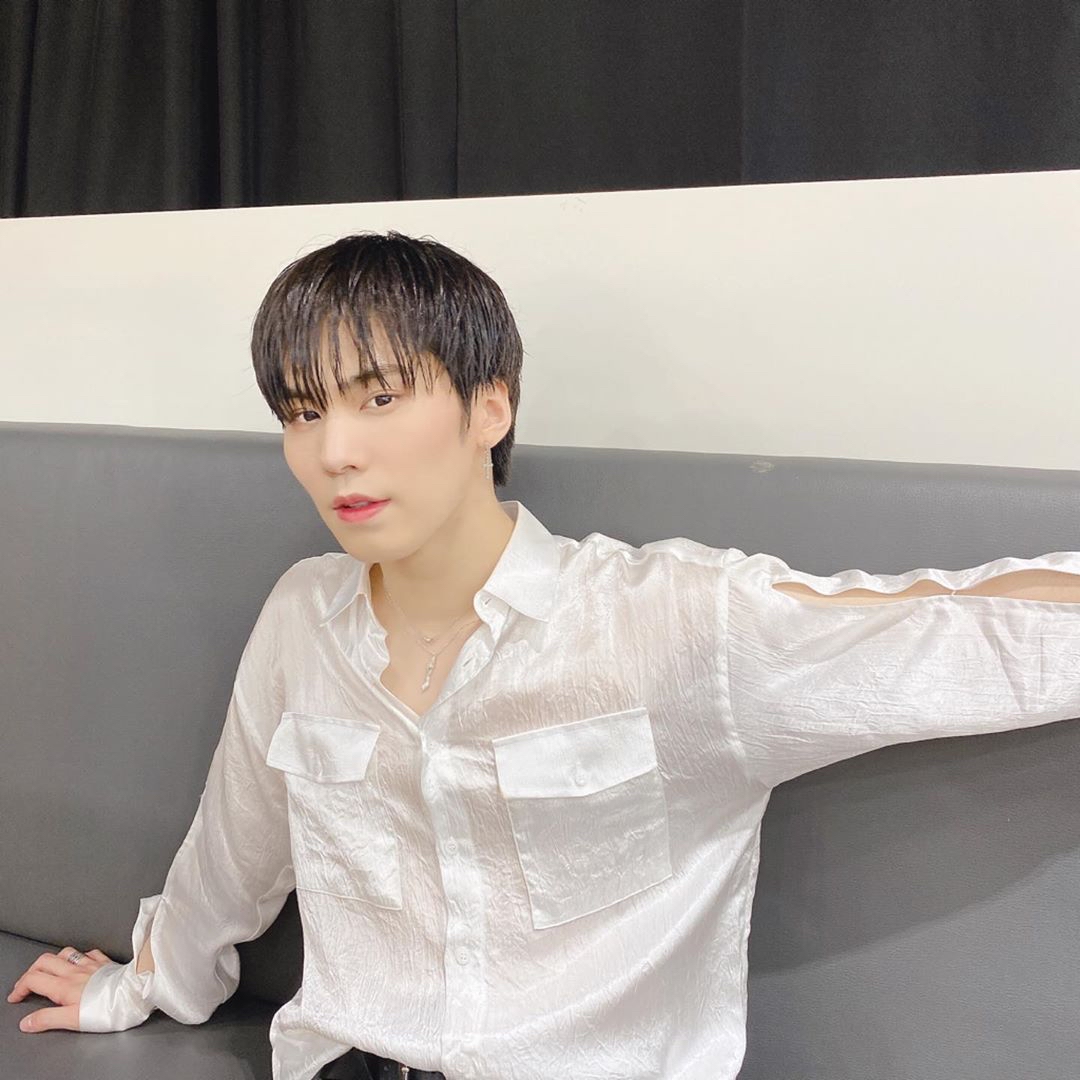 아스트로 최근 활동샷