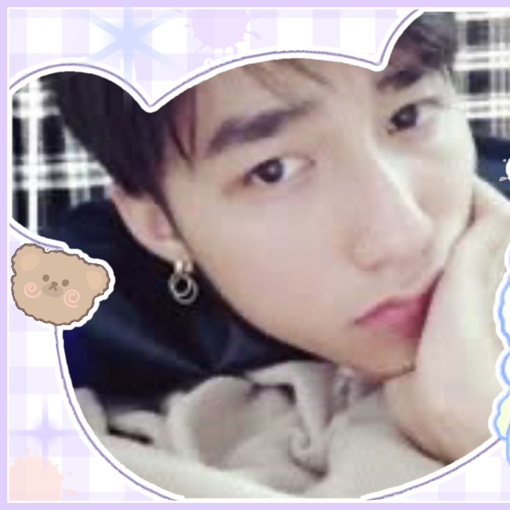 A moment captured by Son Tung M-TP's fan