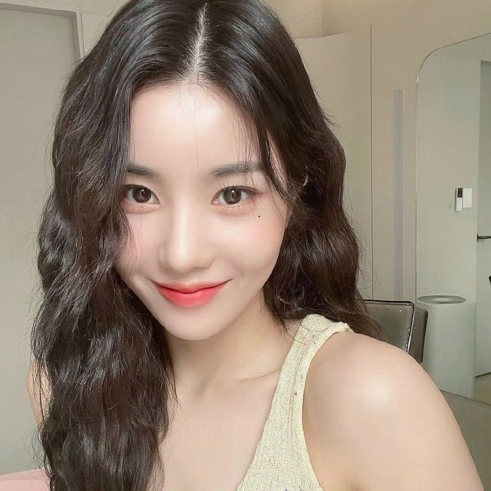 Latest photo of Kwon Eunbi