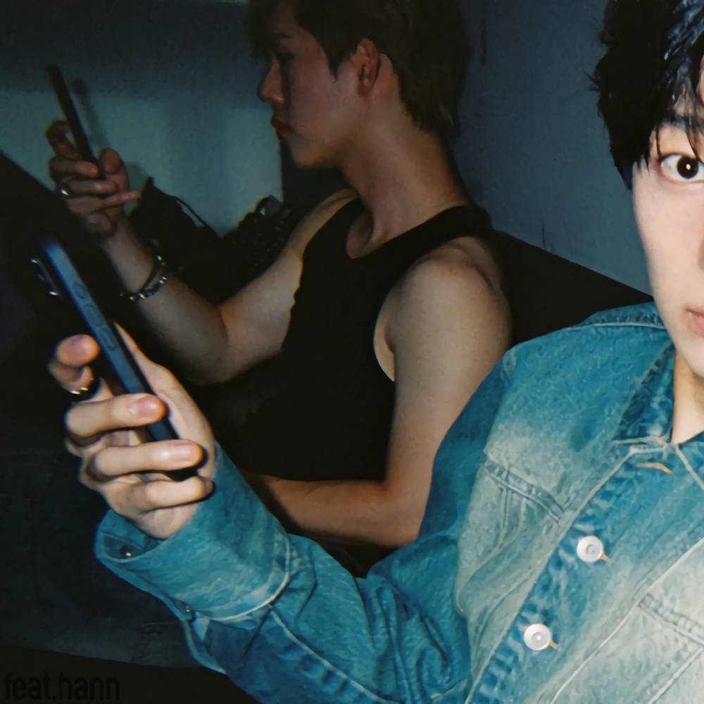 A moment captured by Hyungwon (MONSTA X)'s fan
