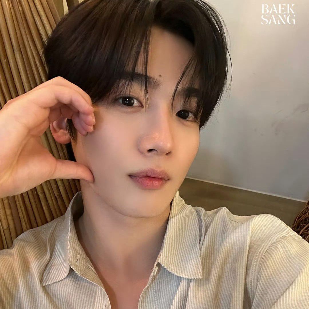 Latest photo of Kim Yohan (WEi)