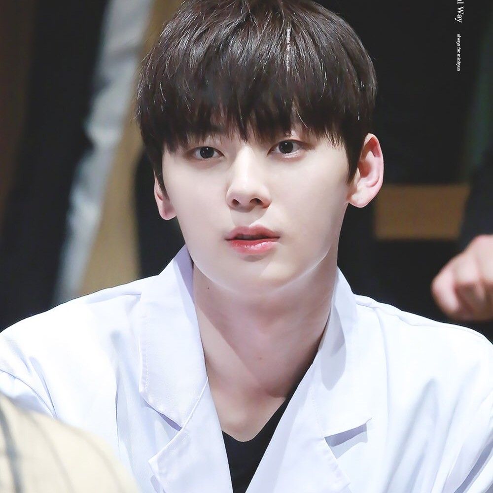 Latest photo of Hwang Minhyun
