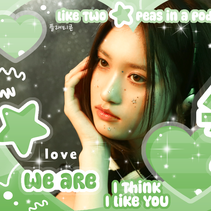 A moment captured by IVE's fan