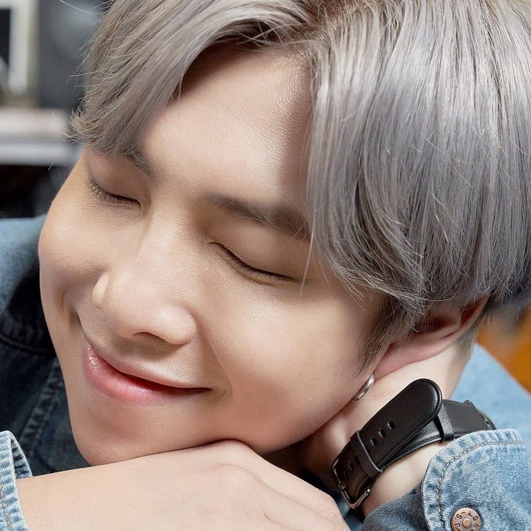 Behind-the-scenes cut of RM (BTS)