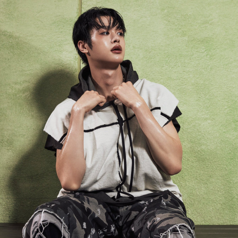 Latest photo of Ma Jingxiang (CLOSE YOUR EYES)