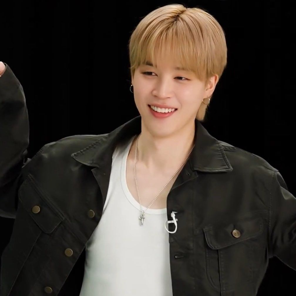 Momen yang diabadikan oleh penggemar Jimin (BTS)