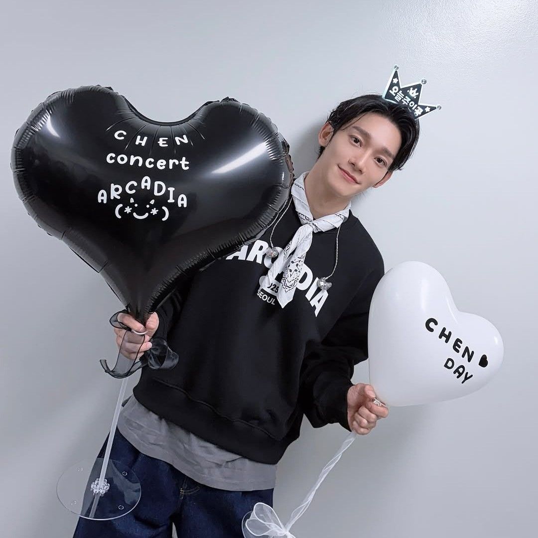 A moment captured by Chen (EXO)'s fan