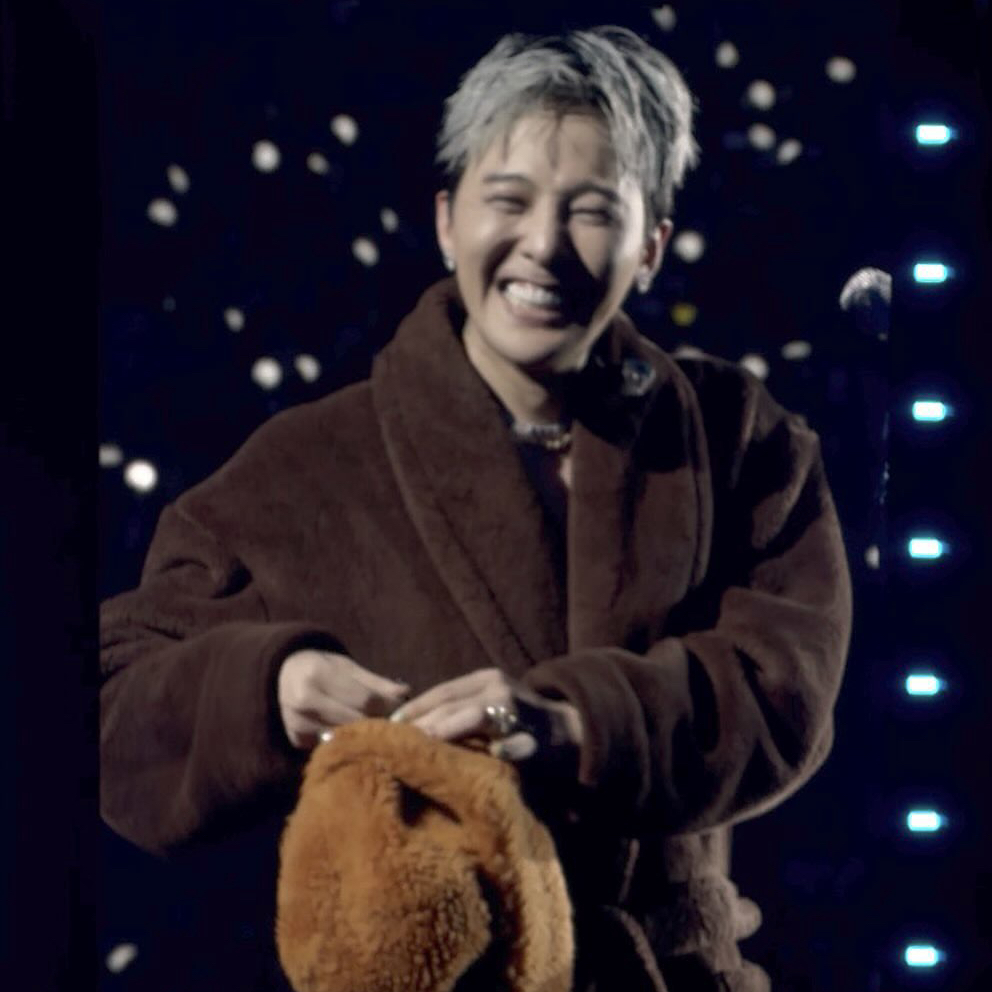 G-DRAGON (BIGBANG)の舞台裏ショット