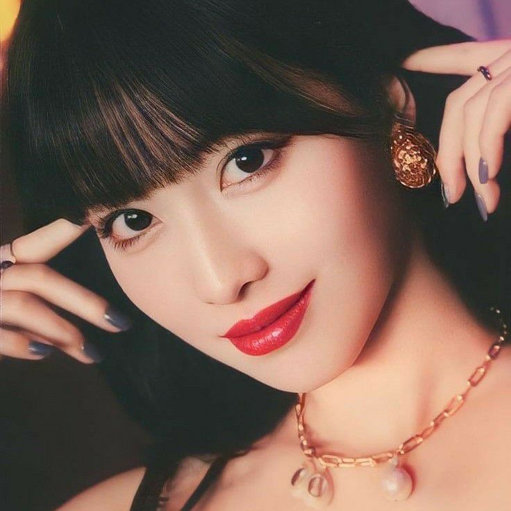 Momo (TWICE)的最新照片