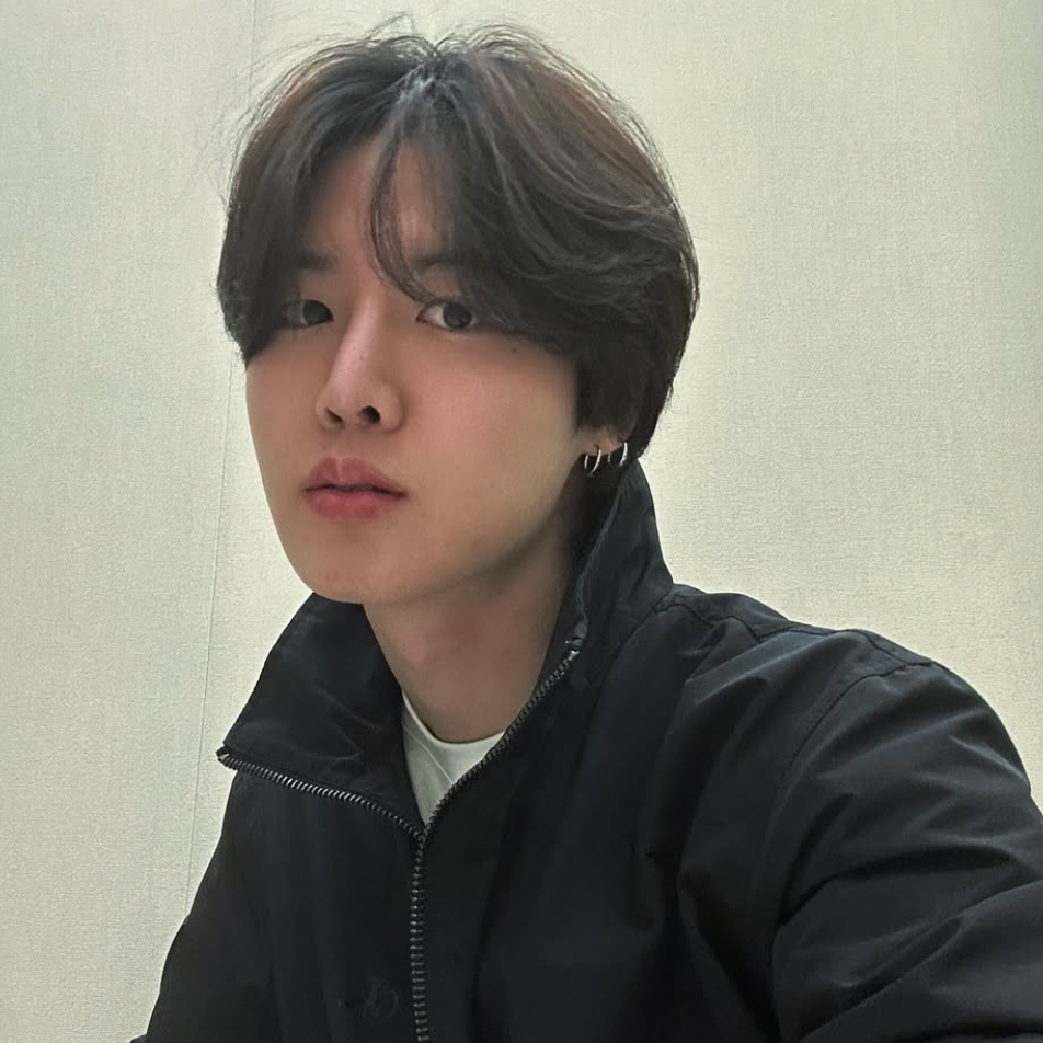Recent activity shot of Jang Kyungho