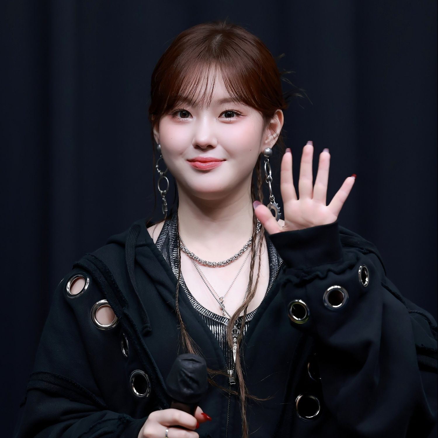 Recent activity shot of Kim Chaehyun (Kep1er)