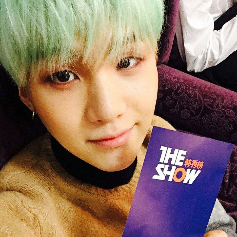슈가 (방탄소년단)의 최신 사진
