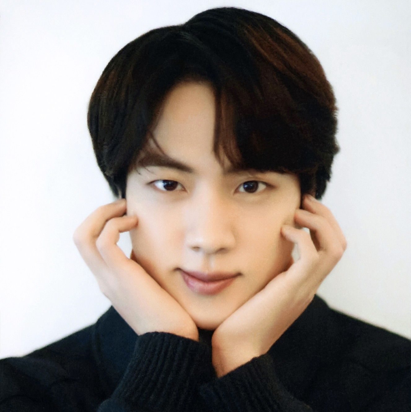 Foto aktivitas terbaru Jin (BTS)