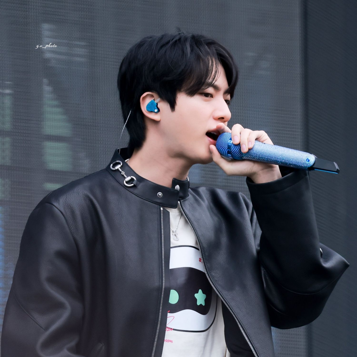 진 (방탄소년단) 최근 활동샷