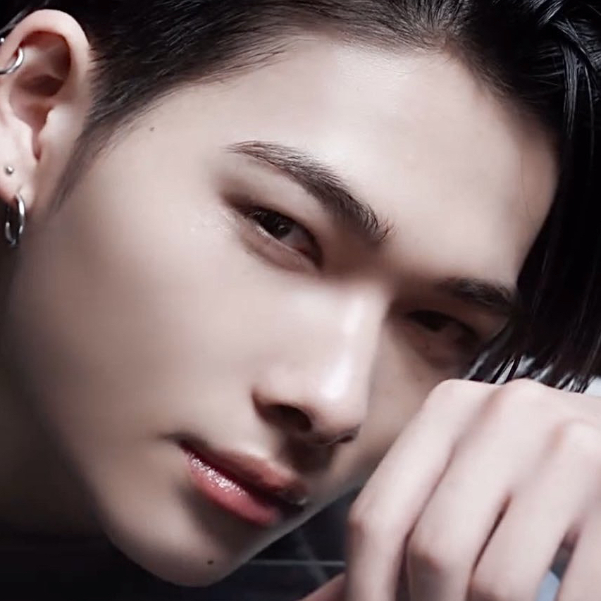 Momen yang diabadikan oleh penggemar NI-KI (ENHYPEN)