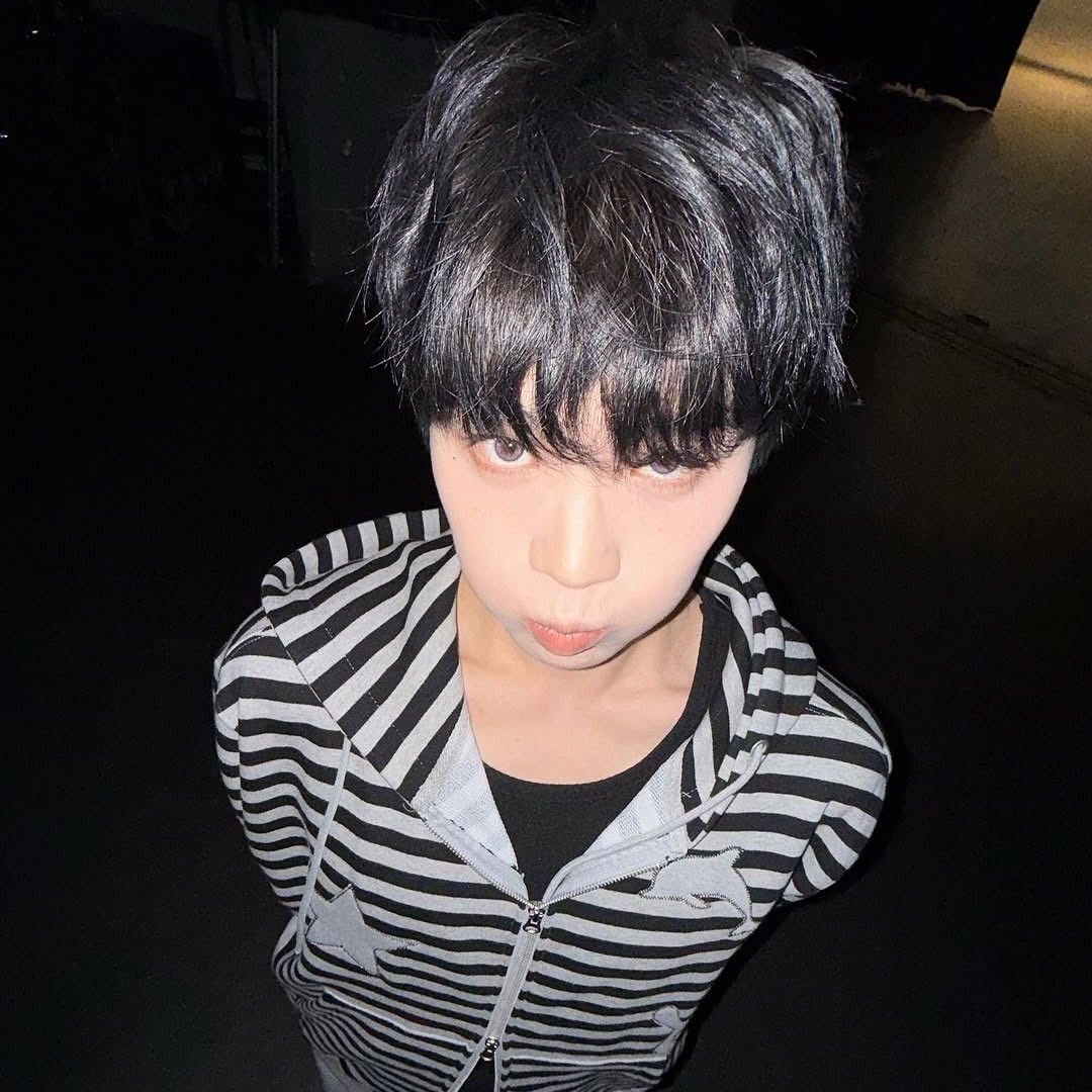 A moment captured by Kim Taerae (ZEROBASEONE)'s fan