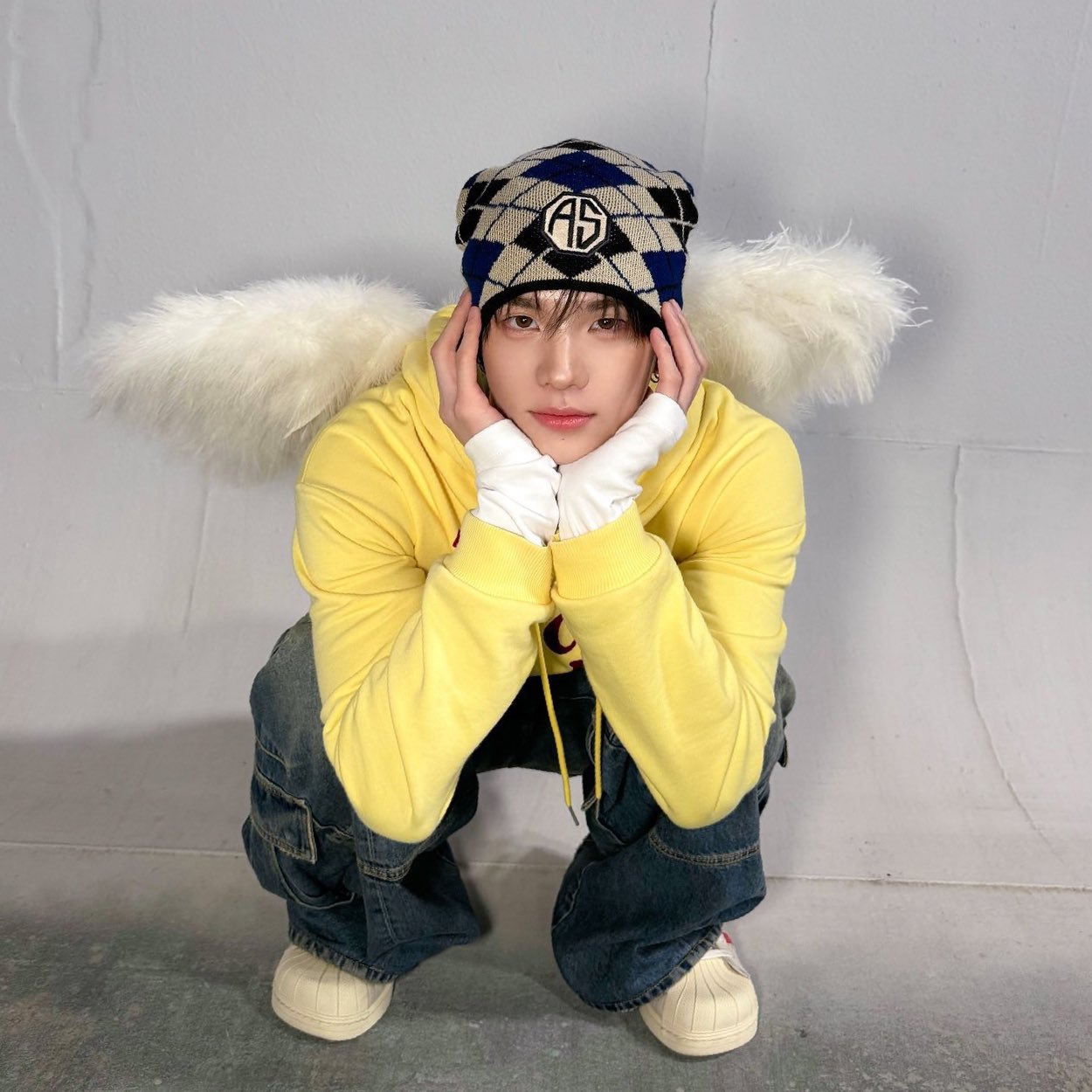 Behind-the-scenes cut of TWS