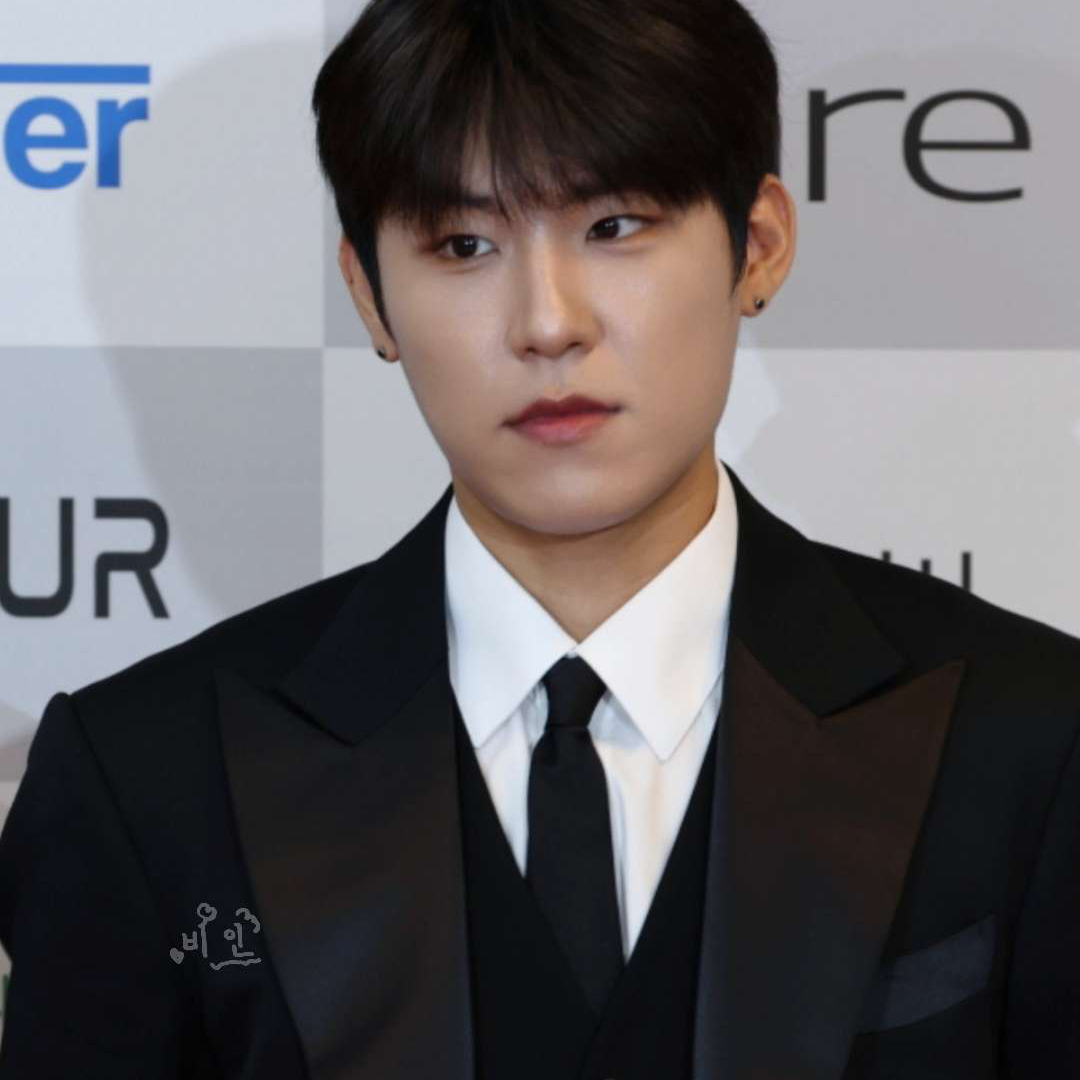 Behind-the-scenes cut of Park Woojin (AB6IX)