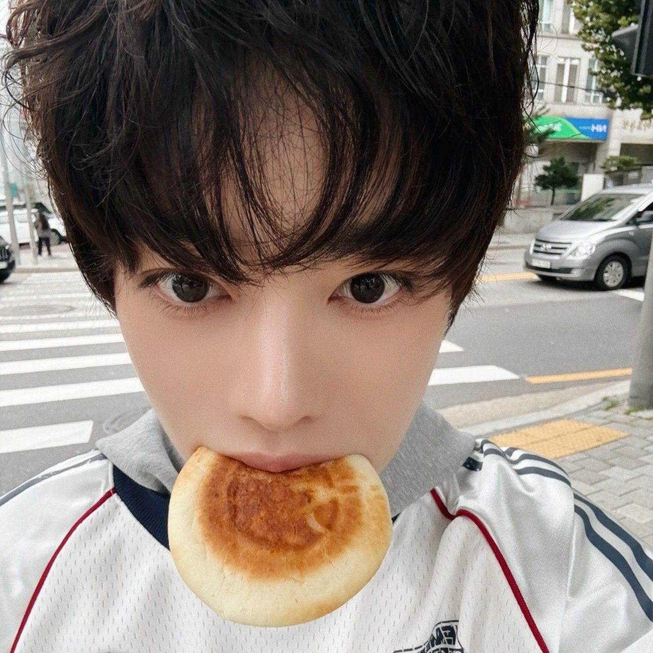 Momen yang diabadikan oleh penggemar Hanbin (TEMPEST)